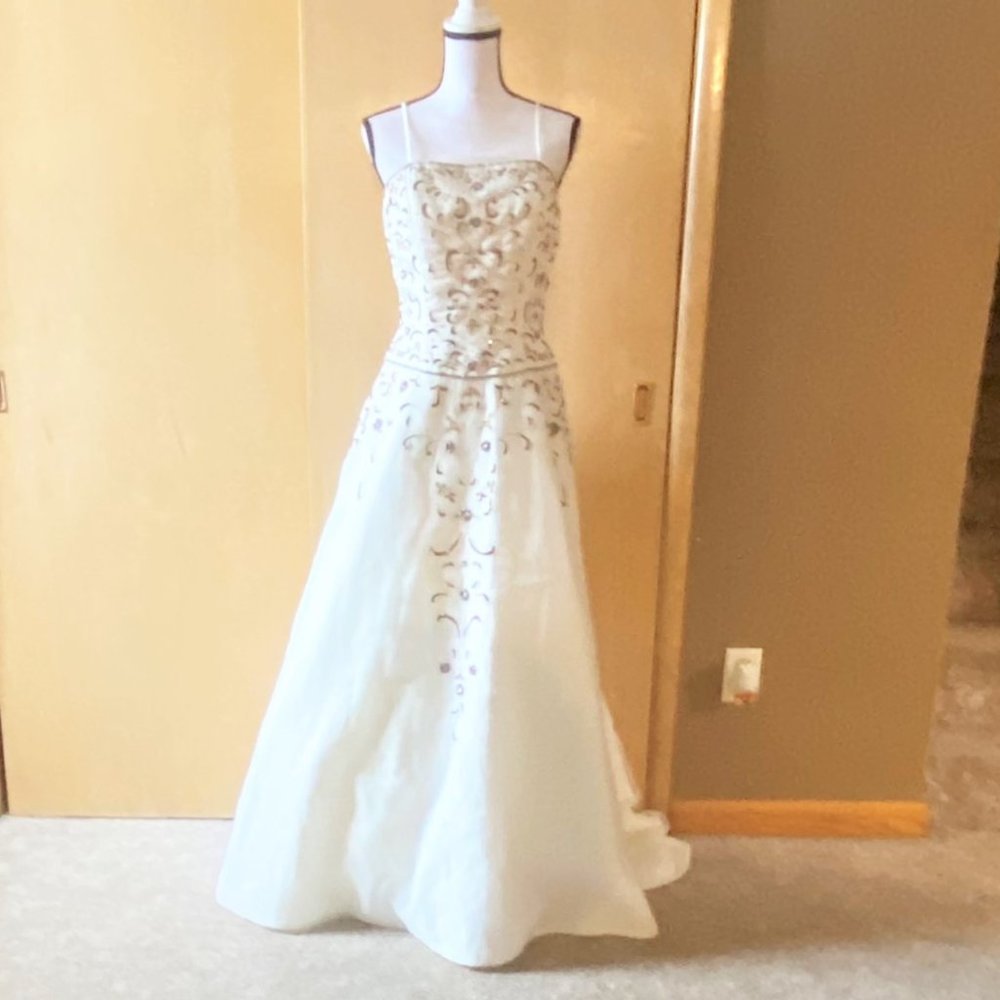 NWT Sz 12 Private Collection Ivory Beaded Wedding